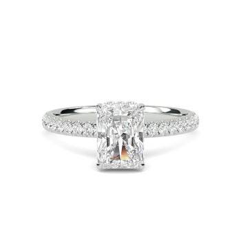 Ring mit strahlendem Diamanten, hochgefasstem, verstecktem Halo und Schulterfassung